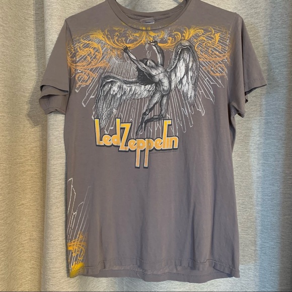 BayIsland Other - Vintage 90’s Van Haley T-shirt